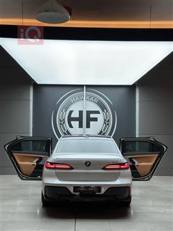 بي ام دبليو الفئة 7